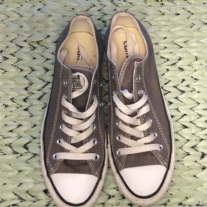 Converse Chuck Taylor Low Tops Gray Size 8